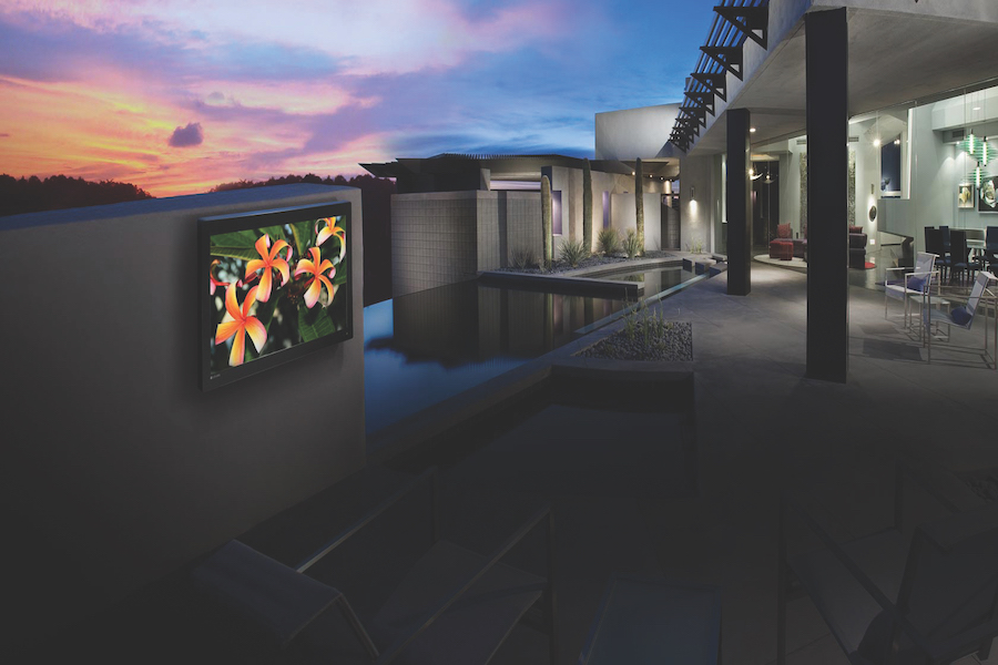 DISCOVER THE BEST BRANDS FOR YOUR OUTDOOR ENTERTAINMENT SYSTEM